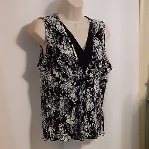 Christopher&Banks Floral Shell Top Size Large Sleeveless